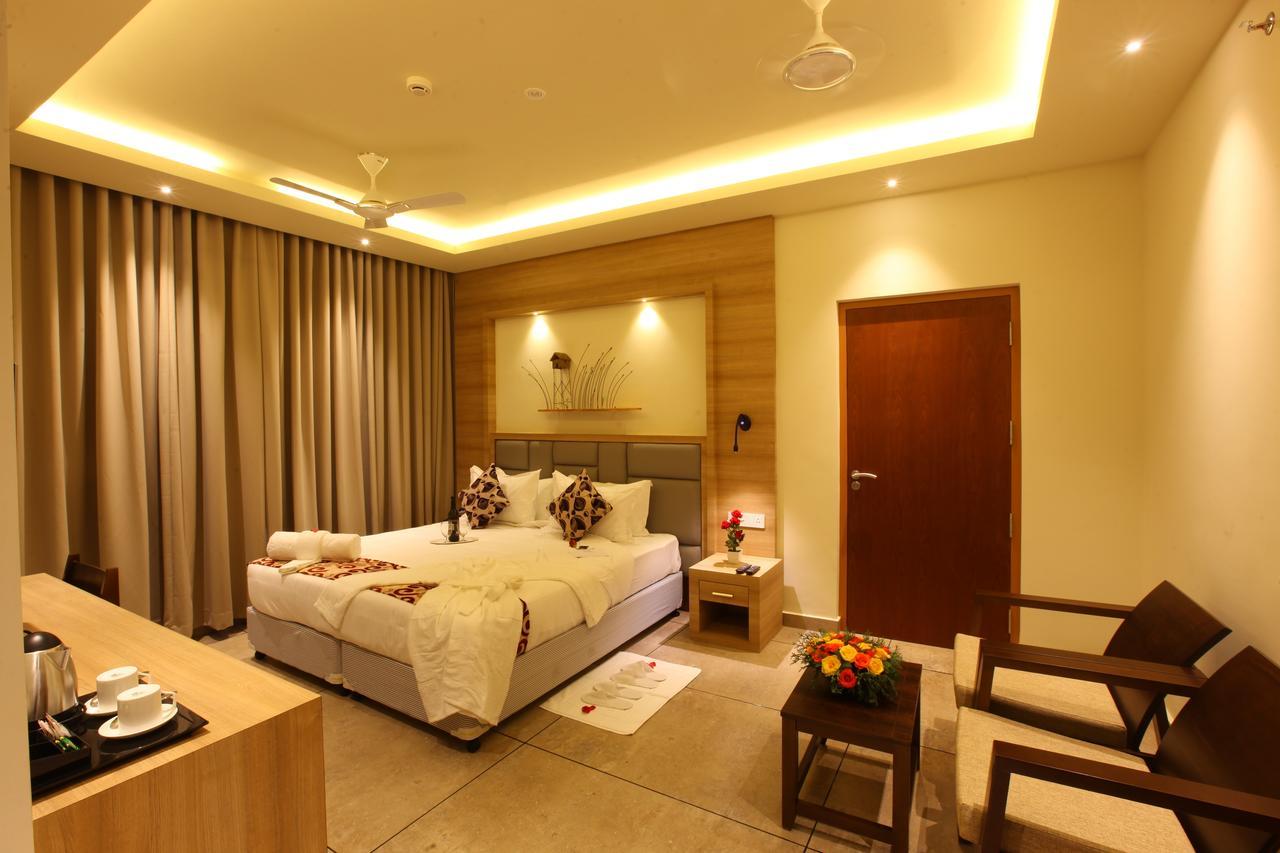 Woodnote Thekkady Hotel Exterior photo