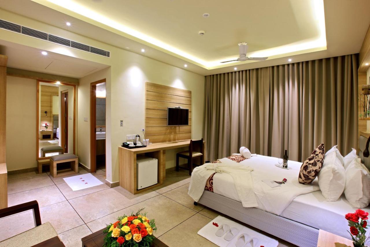 Woodnote Thekkady Hotel Exterior photo